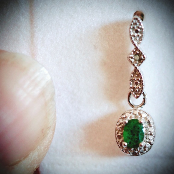 Vintage Style Emerald &Diamond Dangle Earrings - Picture 4 of 5